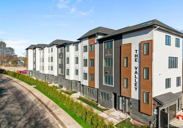 Photo 1 of Condo for sale at 3 Valley Way #321, Ramapo, NY 10977 | MLS# 975986 | Listing updated on 2026-08-19