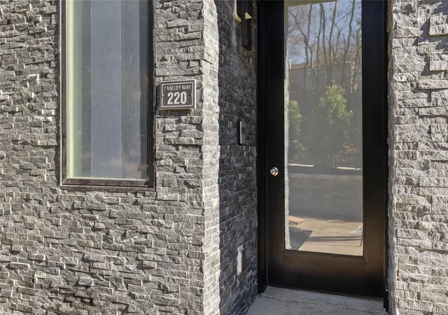 Photo 3 of Condo for sale at 3 Valley Way #321, Ramapo, NY 10977 | MLS# 975986 | Listing updated on 2026-08-19