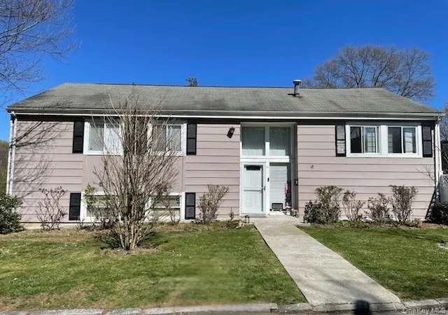 Photo 1 of Sale Pending at 31 Kipling St, Greenburgh, NY 10530 | MLS# 975998 | Listing updated on 2026-10-05