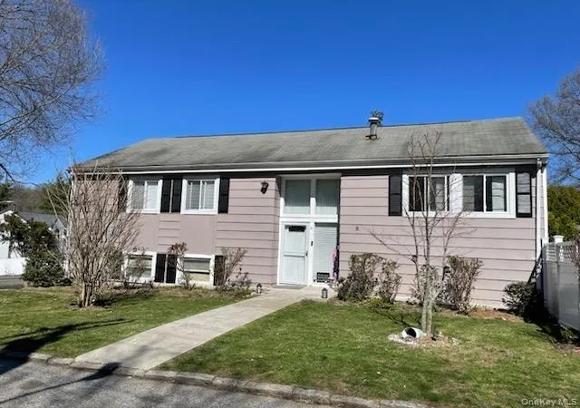 Photo 2 of Sale Pending at 31 Kipling St, Greenburgh, NY 10530 | MLS# 975998 | Listing updated on 2026-10-05