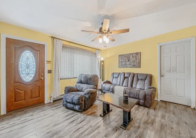 3rd image of 15 Carr Ln, Medford, NY 11763 | MLS# 976013