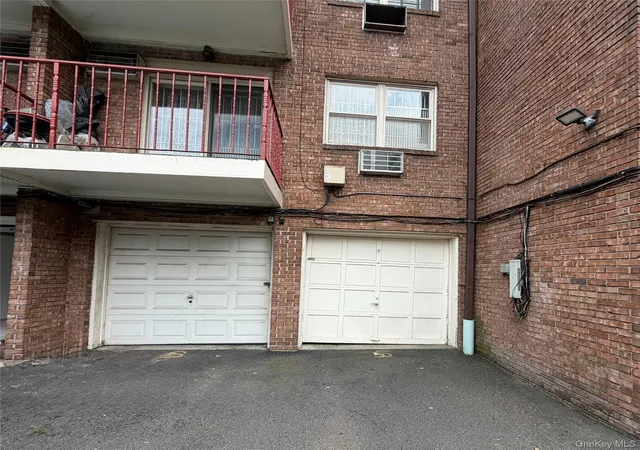 2nd image of Maplewood Condominium, Jamaica, NY 11432