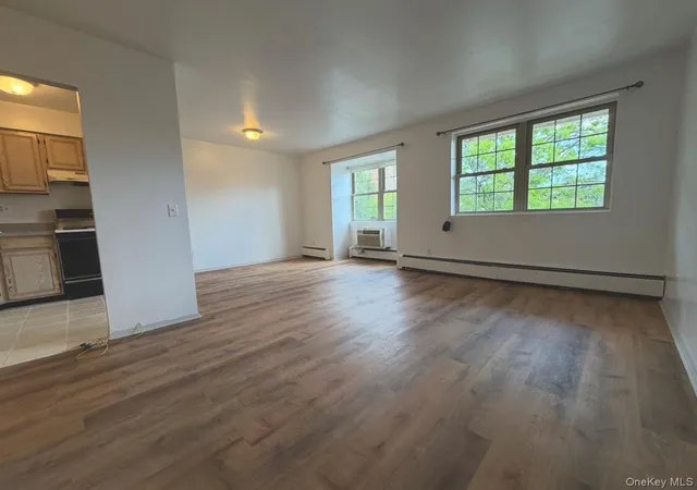 3rd image of Maplewood Condominium, New York, NY 11432