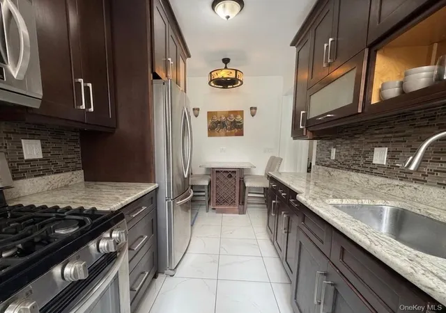 Photo 3 of Sale Pending at 8384 116th Street #5G, New York, NY 11415 | MLS# 976034 | Listing updated on 2026-07-22