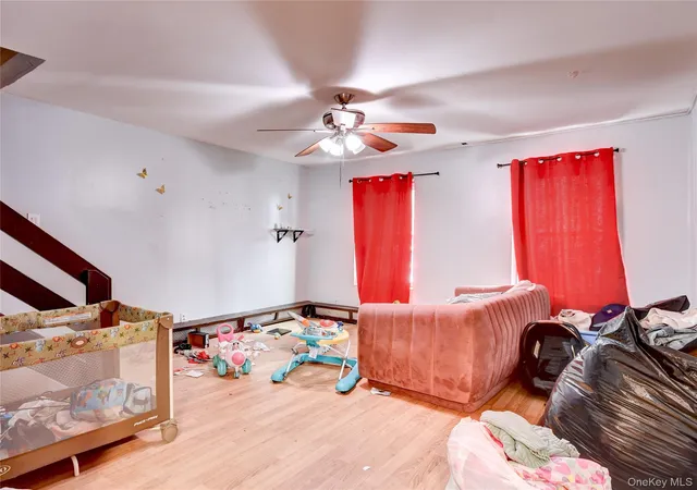 4th image of 114 W Parmenter St, Newburgh, NY 12550 | MLS# 976064