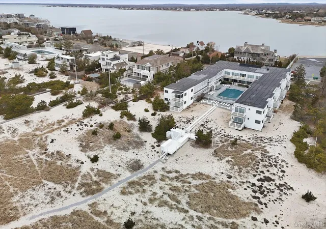 4th image of 281 Dune Rd, Southampton, NY 11968