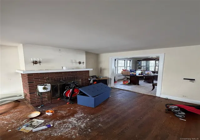 Photo 2 of Single family home for sale at 140 Grant Ave, White Plains, NY 10604 | MLS# 976091 | Listing updated on 2026-09-02