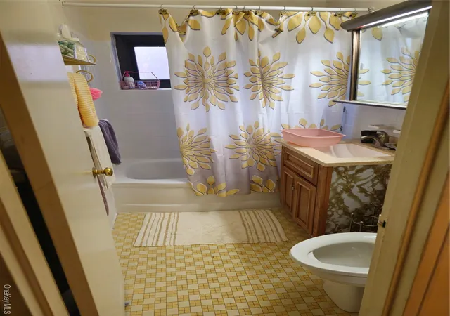 Photo 3 of Sale Pending at 87 10 204 #B-61, New York, NY 11427 | MLS# 976118 | Listing updated on 2026-08-07