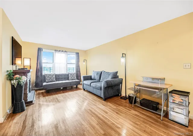 Photo 2 of Sale Pending at 11 Balint Dr #648, Yonkers, NY 10710 | MLS# 976235 | Listing updated on 2026-09-19