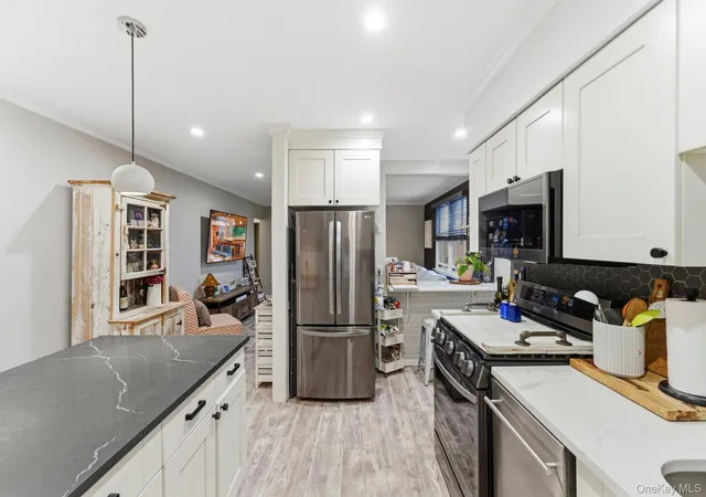 3rd image of 2 Bryant Crescent, White Plains, NY 10605