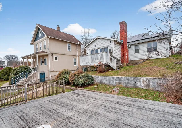 Homes for sale in Rye, NY | 560 Locust Ave, Rye, NY 10573 | MLS# 976335