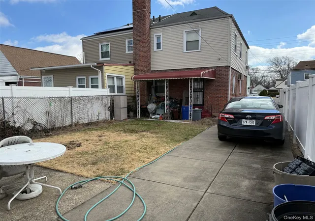 4th image of 11486 228th St, Cambria Heights, NY 11411 | MLS# 976338