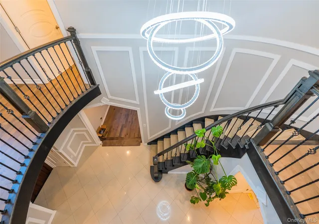 Photo 3 of Single family home for sale at 18 Robin Way, North Hempstead, NY 11021 | MLS# 976382 | Listing updated on 2026-06-07