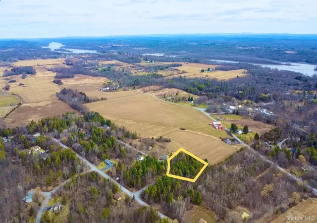 4th image of 34 Ichabod Crane Cir, Coxsackie, NY 12051 | MLS# 976468