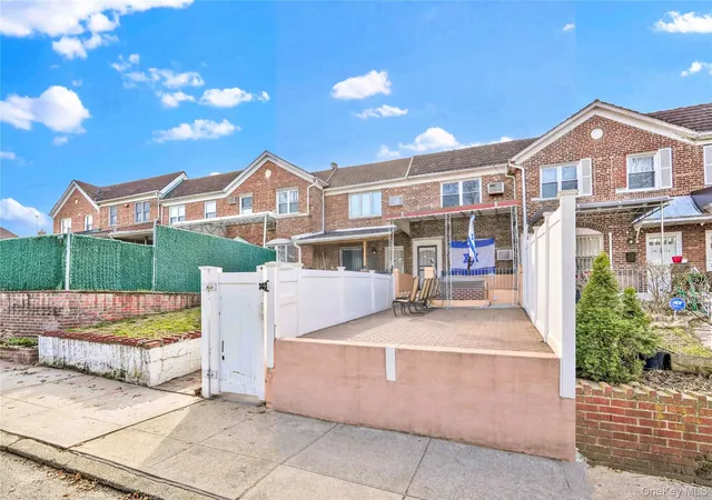 Photo 1 of Sale Pending at 136 76 71st Road, Flushing, NY 11367 | MLS# 976477 | Listing updated on 2026-09-30
