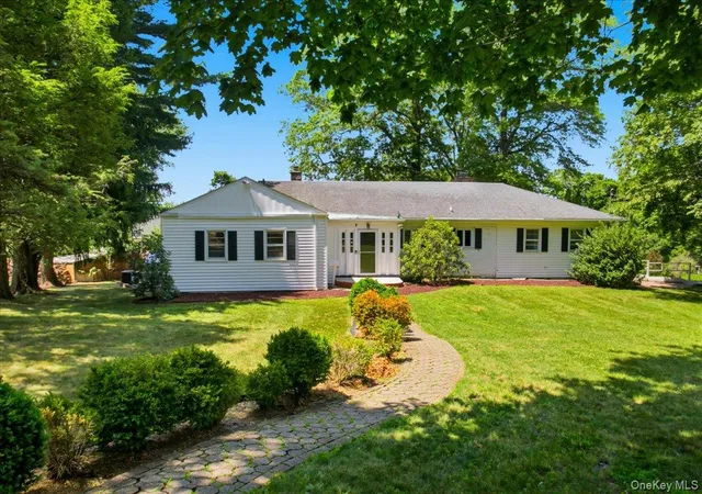 Homes for sale in Greenburgh, NY | 1 Beaufort St, Greenburgh, NY 10607 | MLS# 976522