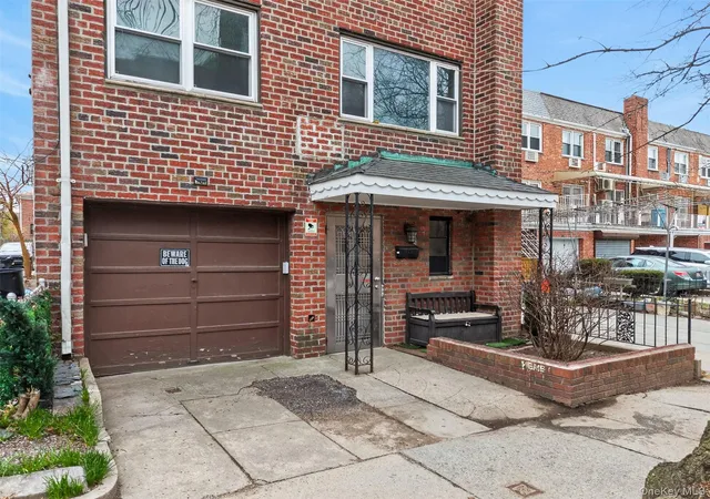 Photo 3 of Sale Pending at 147 50 Barclay Ave, New York, NY 11355 | MLS# 976594 | Listing updated on 2026-07-19