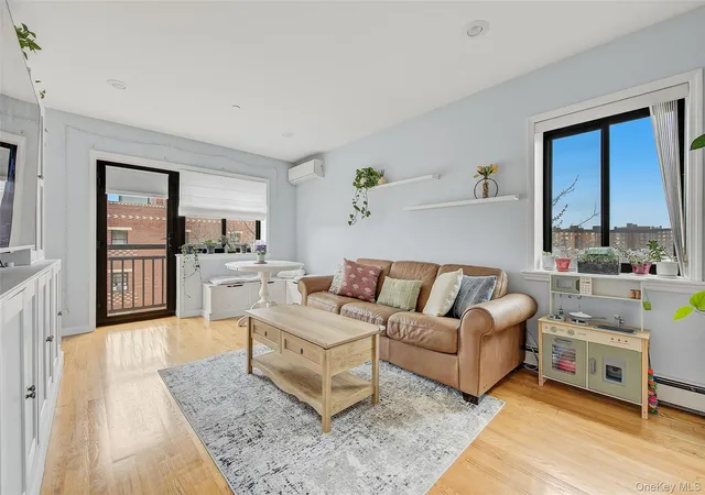 3rd image of 84-05 Queens Blvd #5C, Elmhurst, NY 11373 | MLS# 976605