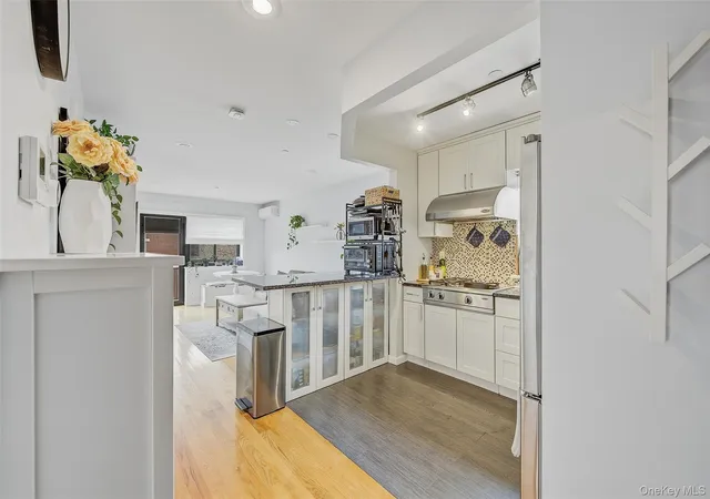 5th image of 84-05 Queens Blvd #5C, Elmhurst, NY 11373 | MLS# 976605