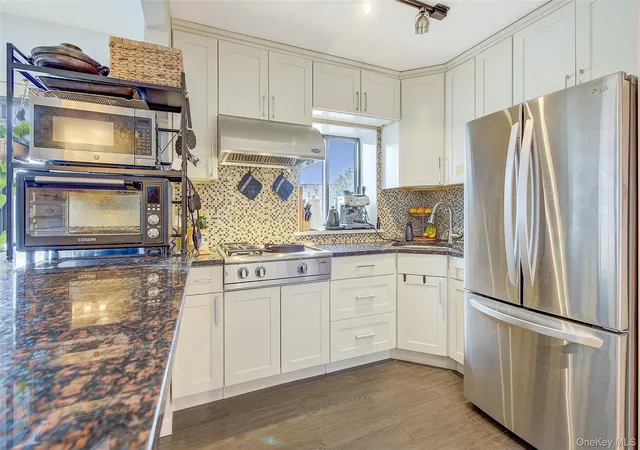2nd image of 84 05 Queens Blvd #5C, Elmhurst, NY 11373 | MLS# 976605