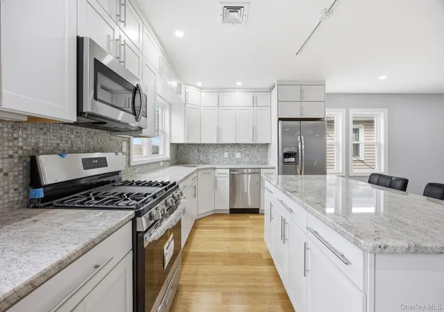 Photo 3 of House for sale at 96 Coale, New York, NY 10314 | MLS# 976631 | Listing updated on 2026-07-08