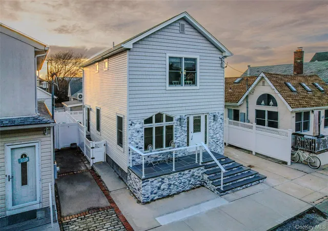 Photo 1 of Single family home for sale at 97 Cedarhurst Ave, Hempstead, NY 11569 | MLS# 976735 | Listing updated on 2026-10-10