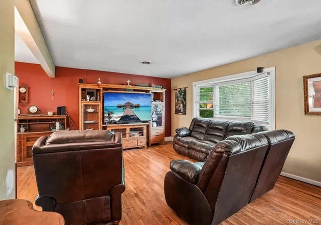 Photo 2 of Single family home for sale at 14 Helms Hl Rd, Blooming Grove, NY 10992 | MLS# 976753 | Listing updated on 2026-09-02