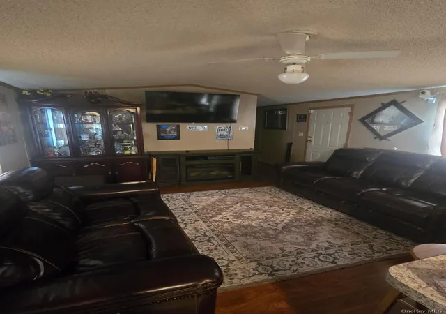 Photo 4 of Manufactured home for sale at 2701 Goethals Rd N #H4, New York, NY 10303 | MLS# 976763 | Listing updated on 2026-09-29