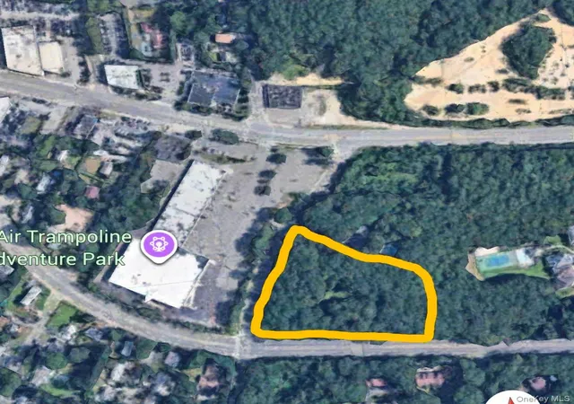2nd image of 684 Old Country Rd, Huntington, NY 11746 | MLS# 976779