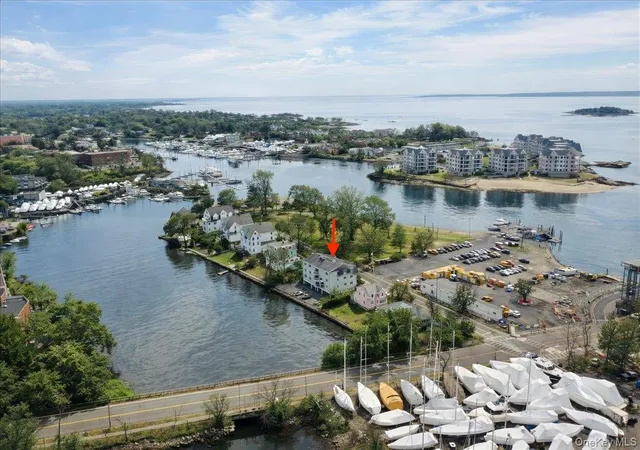 Homes for sale in New Rochelle, NY | 37 Harbor Ln #2A, New Rochelle, NY 10805 | MLS# 976785