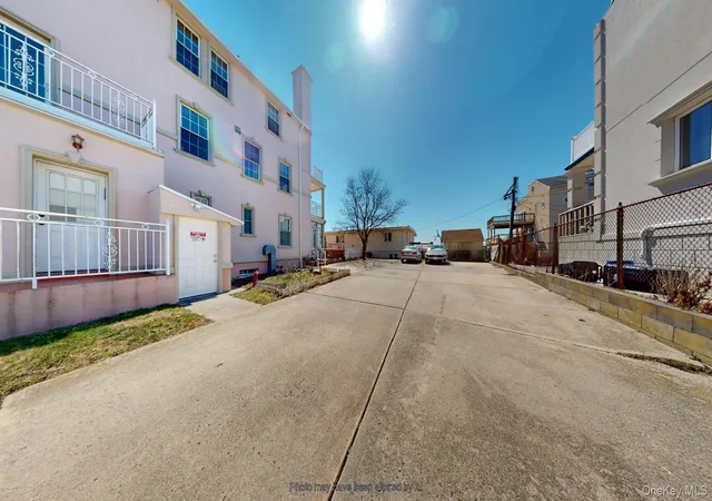 2nd image of 4300 Atlantic Ave, New York, NY 11224