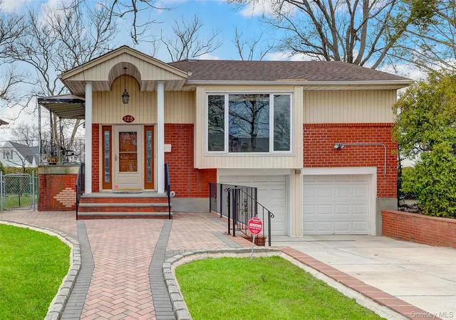 Photo 1 of Sale Pending at 125 Marcus Ave, North Hempstead, NY 11040 | MLS# 976811 | Listing updated on 2026-09-01