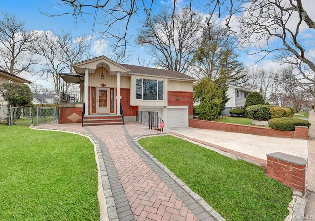 Photo 2 of Sale Pending at 125 Marcus Ave, North Hempstead, NY 11040 | MLS# 976811 | Listing updated on 2026-09-01