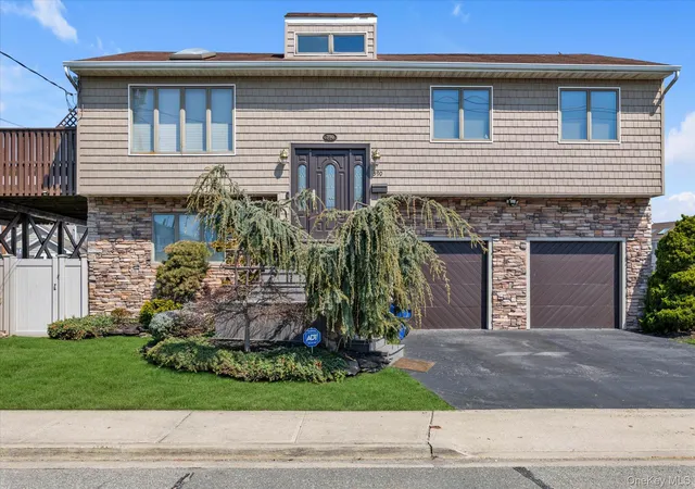 Photo 1 of Sale Pending at 390 Silver Ln, Hempstead, NY 11572 | MLS# 976819 | Listing updated on 2026-07-25