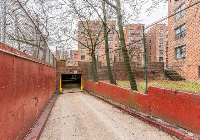 2nd image of 15025 72Nd Rd, New York, NY 11367