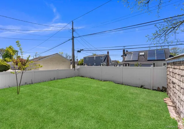 22nd image of 712 Park Ave, Hempstead, NY 11553 | MLS# 976821