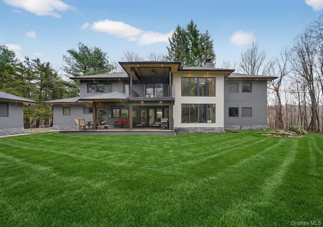 Photo 1 of Single family home for sale at 41 Sand Hl Ln, Warwick (town), NY 10921 | MLS# 976842 | Listing updated on 2026-04-28