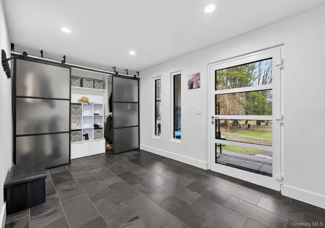 Photo 4 of Single family home for sale at 41 Sand Hl Ln, Warwick (town), NY 10921 | MLS# 976842 | Listing updated on 2026-04-28