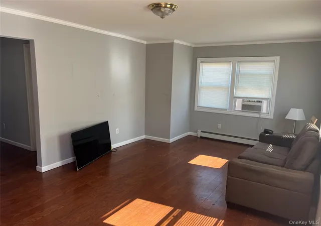 5th image of 36 Casino St, Hempstead, NY 11520 | MLS# 976866
