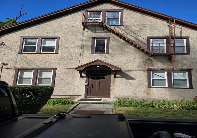 Photo 1 of Condo for sale at 151 N Evart Ave #1G, Greenburgh, NY 10523 | MLS# 976947 | Listing updated on 2026-09-28