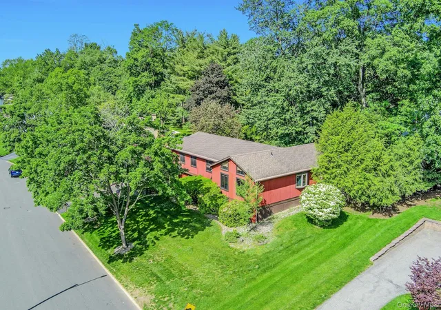 4th image of 8 Sasson Ter, Valley Cottage, NY 10989 | MLS# 977031