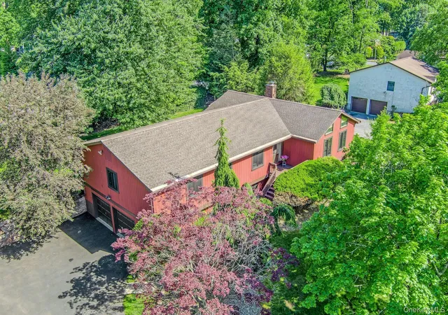 5th image of 8 Sasson Ter, Valley Cottage, NY 10989 | MLS# 977031