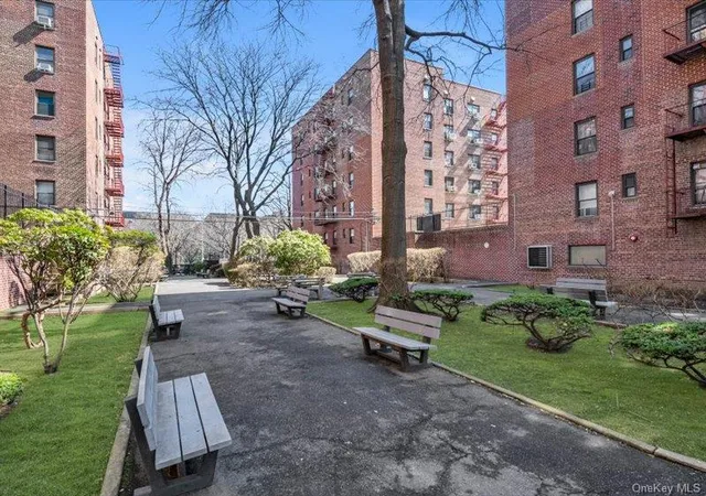 Photo 3 of Sale Pending at 88 09 Northern Blvd #505, New York, NY 11372 | MLS# 977095 | Listing updated on 2026-07-01