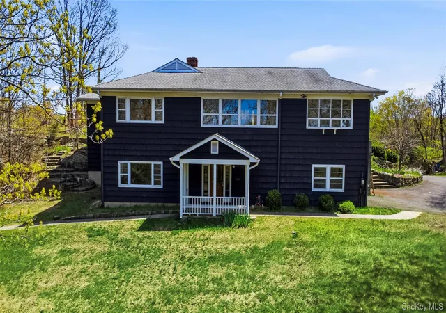 Photo 4 of Single family home for sale at 27 Allapartus Cir, Ossining, NY 10562 | MLS# 977120 | Listing updated on 2026-08-10