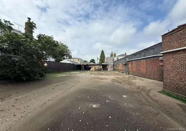 Photo 1 of Land for sale at 4810 Clearview Expy, New York, NY 11364 | MLS# 977132 | Listing updated on 2026-07-08