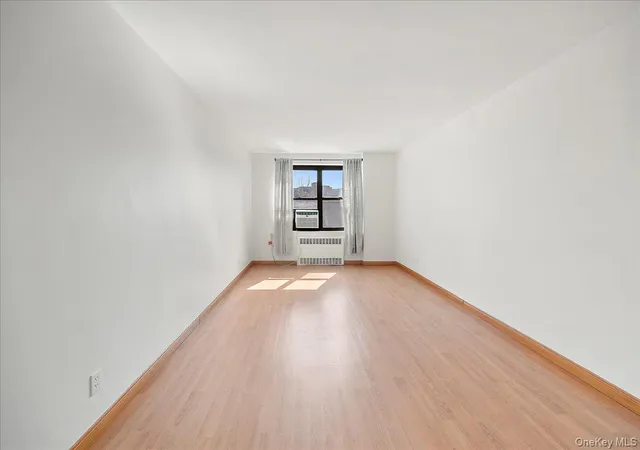 Photo 3 of Sale Pending at 25 40 Union St #3F, Flushing, NY 11354 | MLS# 977149 | Listing updated on 2026-06-26