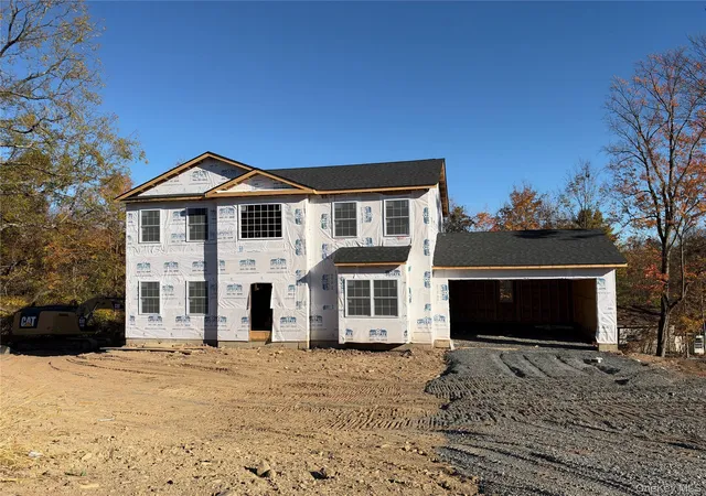 Single family home for sale at 4 Lindenwood Ln, Newburgh (Town), NY 12550 | MLS# 977176