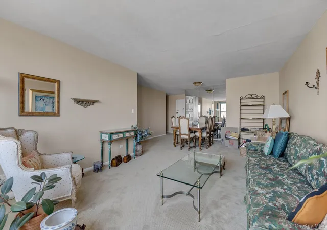 3rd image of 18-35 Corporal Kennedy St #6D, Bayside, NY 11360 | MLS# 977177