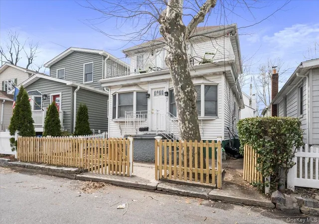 2nd image of 7 Poplar Ave #7, New York, NY 10465 | MLS# 977189