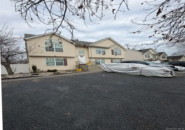 2nd image of 83 3rd Ave, Islip, NY 11706 | MLS# 977201